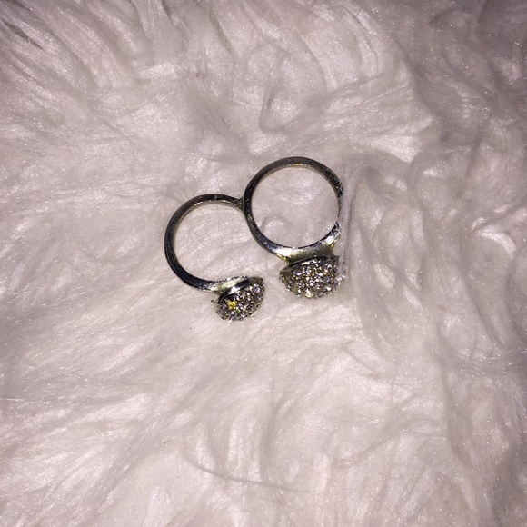 Silver rhinestone ring - Picture 2 of 5